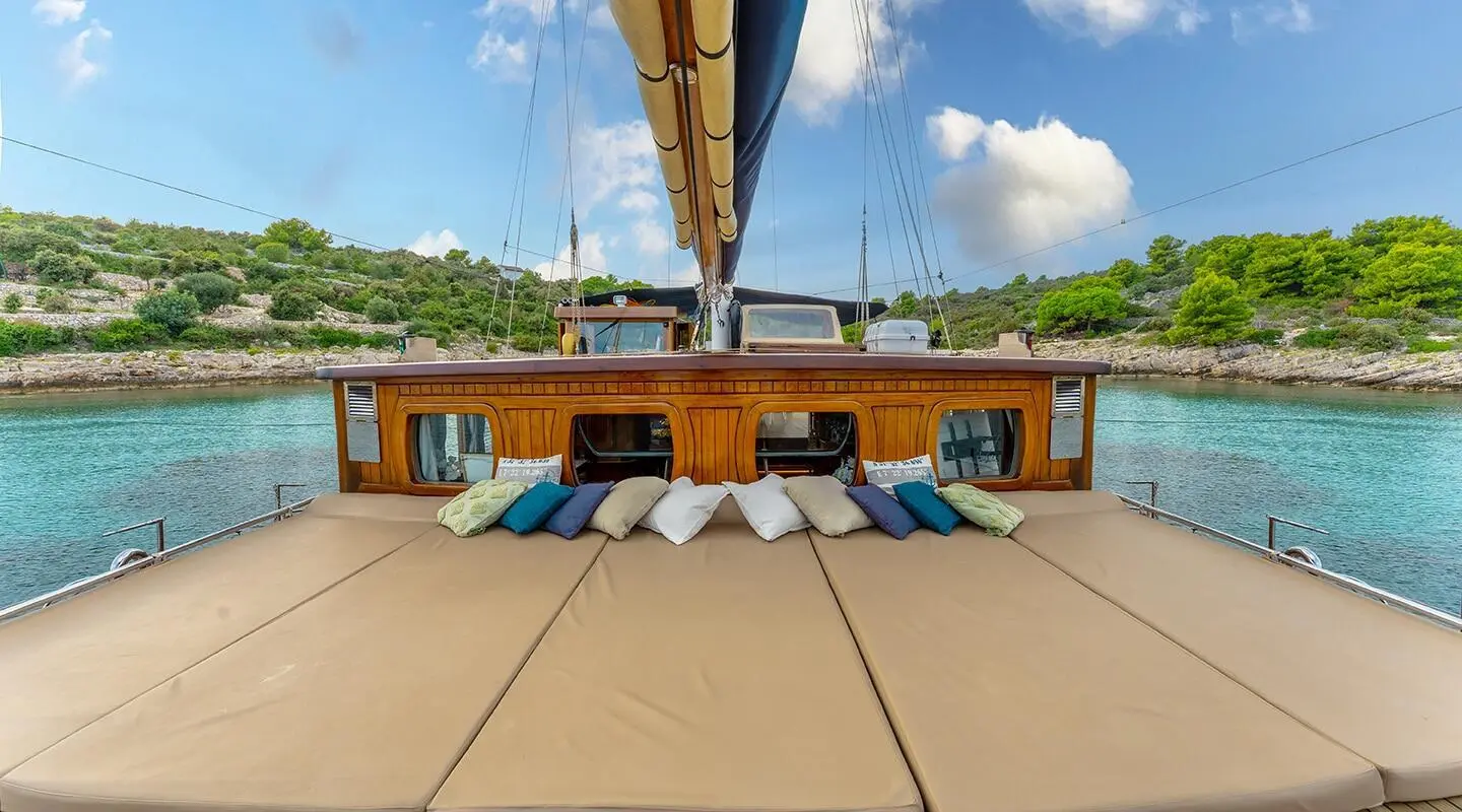 Smart Spirit yacht gulet sun deck with seating