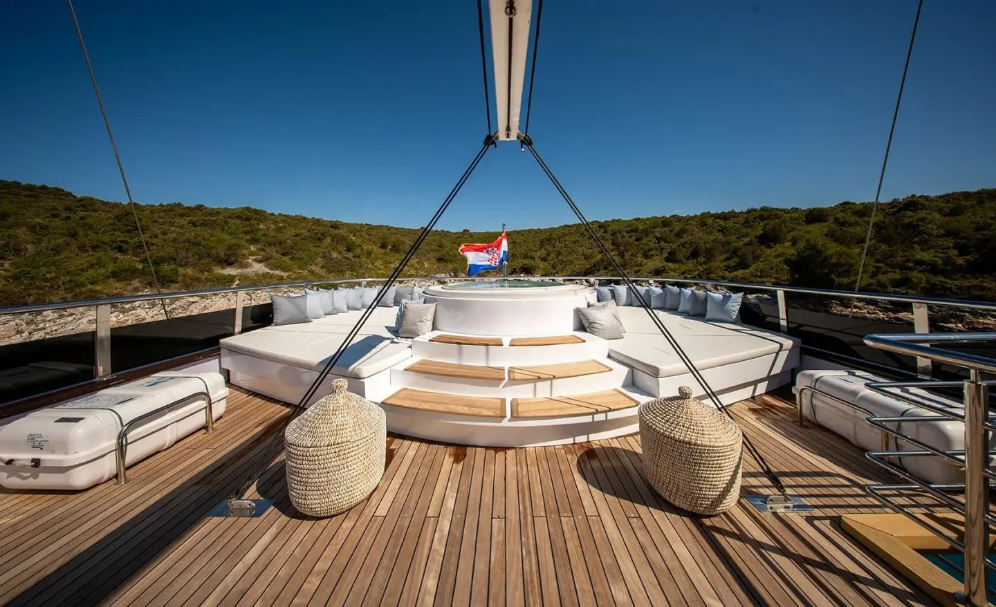 Anima Maris yacht deck with steps and seating area