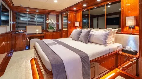Divine yacht bed deck: luxury cabin with two twin beds, wood paneling