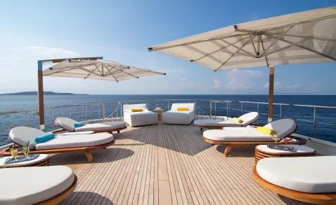 O'Natalina motor yacht with sun loungers on the aft deck