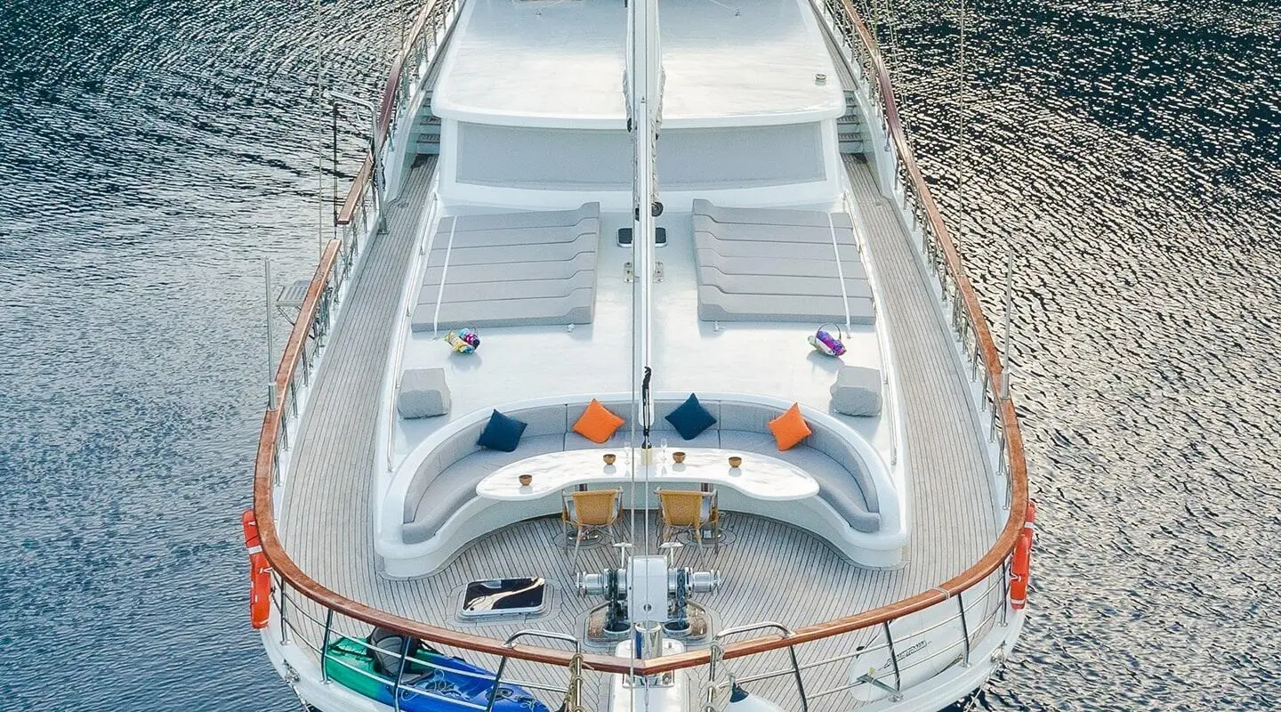 Top-down bow deck of gulet Vista Mare with seating and ropes