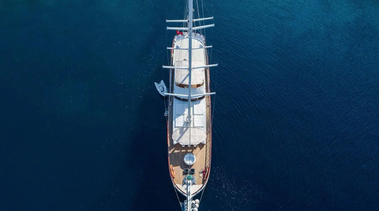 Top-down view of luxury yacht Halcon Del Mar at sea during daylight sails