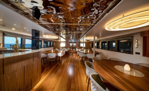 Olimp Yacht Salon Deck