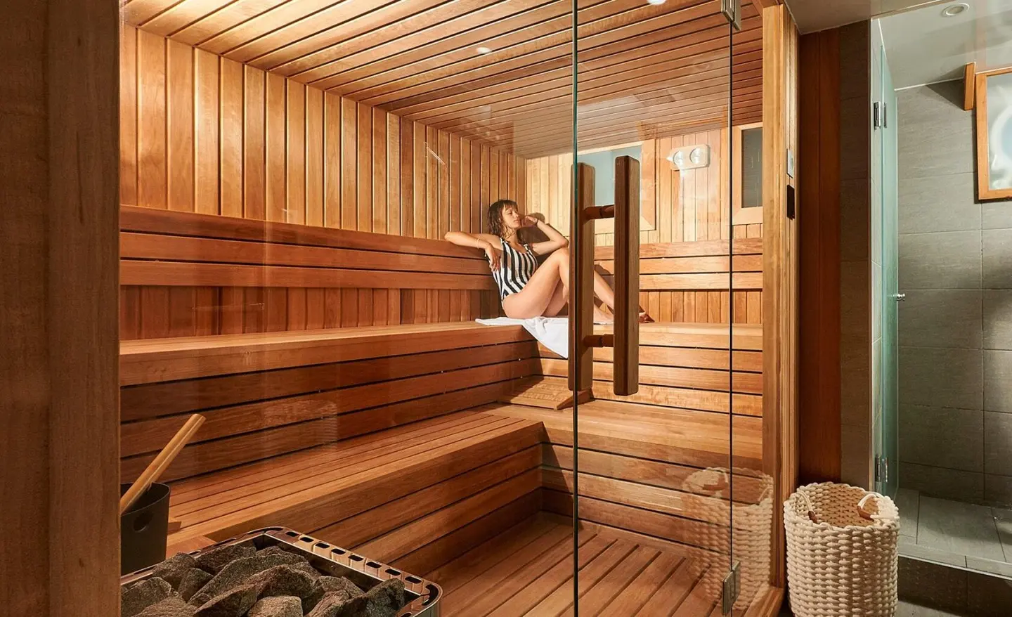 Motoryat Lupus Mare Sauna